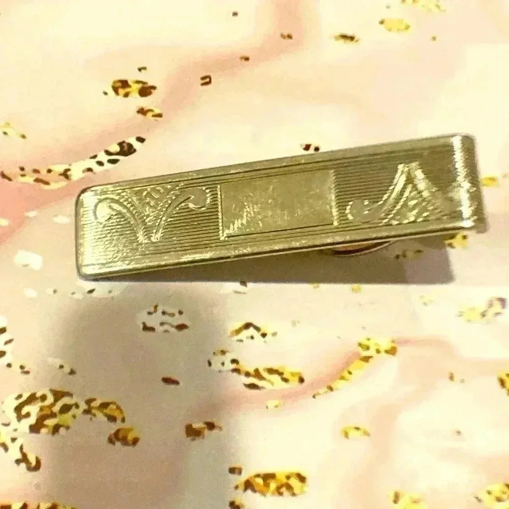 Gold Plated Cufflinks and Tie Clip - Picture 5 of 5